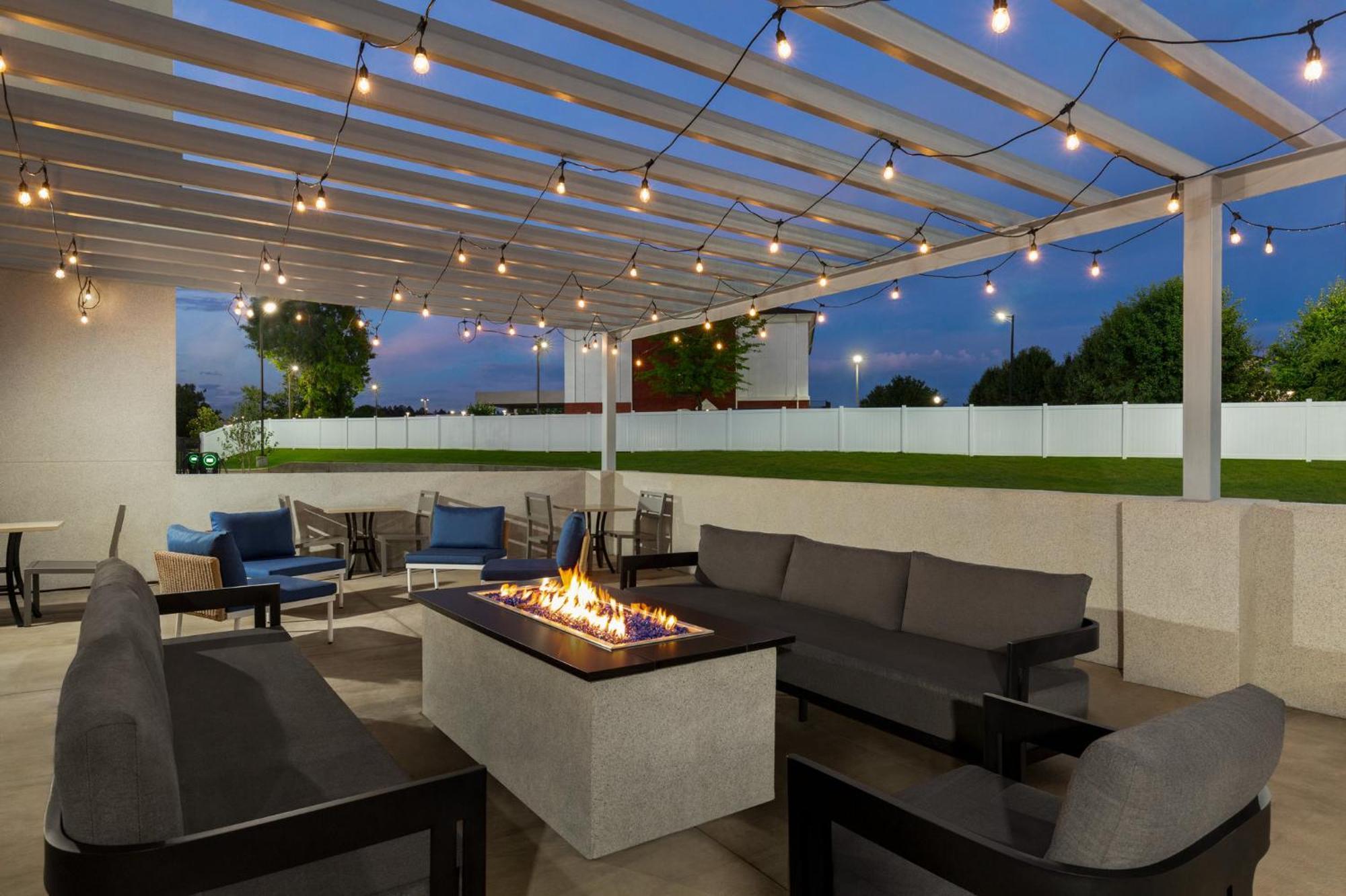 Candlewood Suites Bessemer - Birmingham Sw By Ihg Экстерьер фото