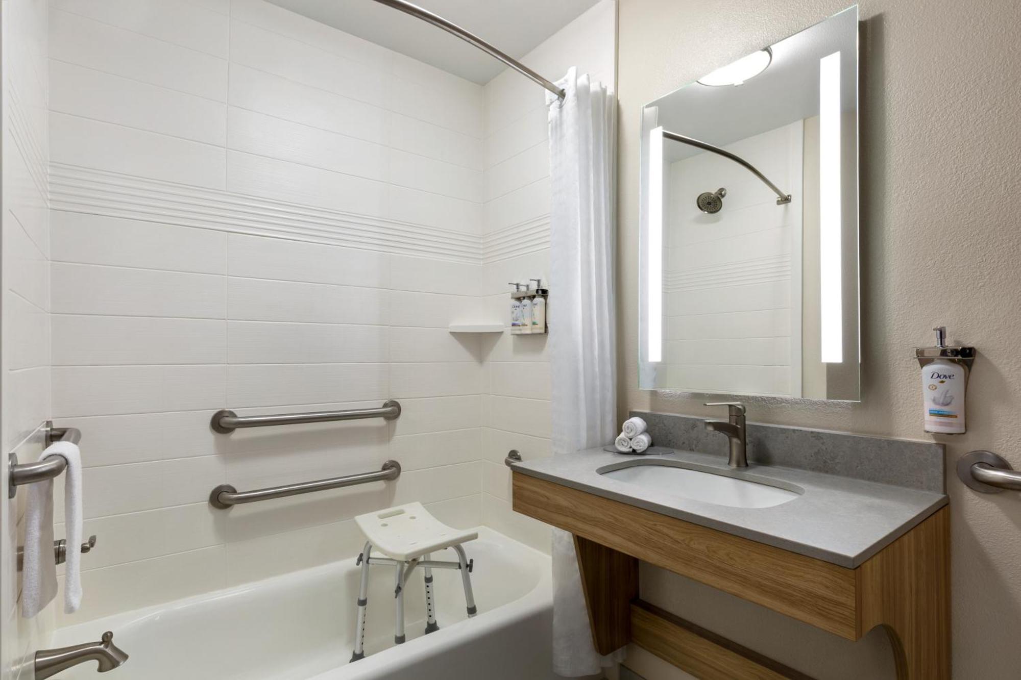 Candlewood Suites Bessemer - Birmingham Sw By Ihg Экстерьер фото